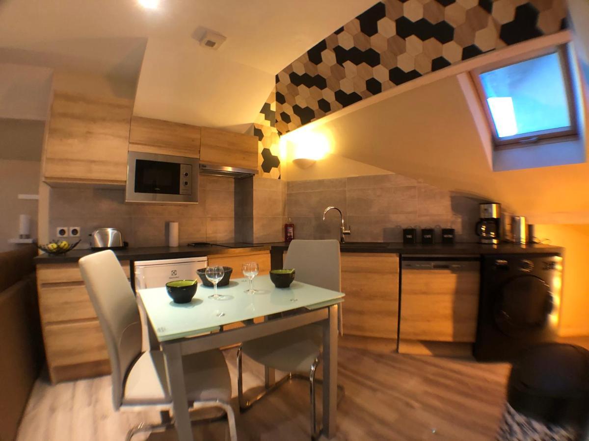 Au Bord Du Lac D'Annecy, Logement Type Loft, Dans Residence Avec Plage Et Ponton Privee دْوا المظهر الخارجي الصورة