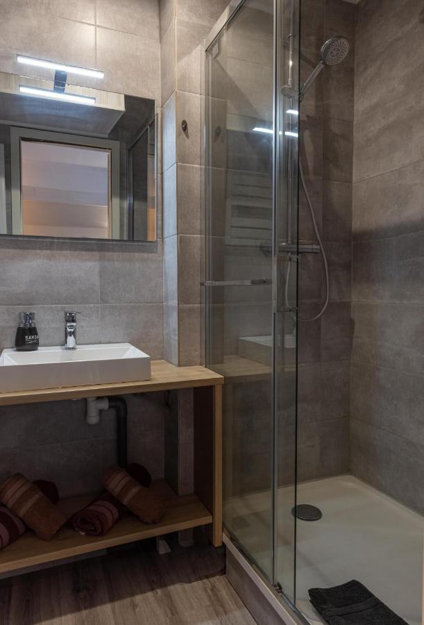 Au Bord Du Lac D'Annecy, Logement Type Loft, Dans Residence Avec Plage Et Ponton Privee دْوا المظهر الخارجي الصورة