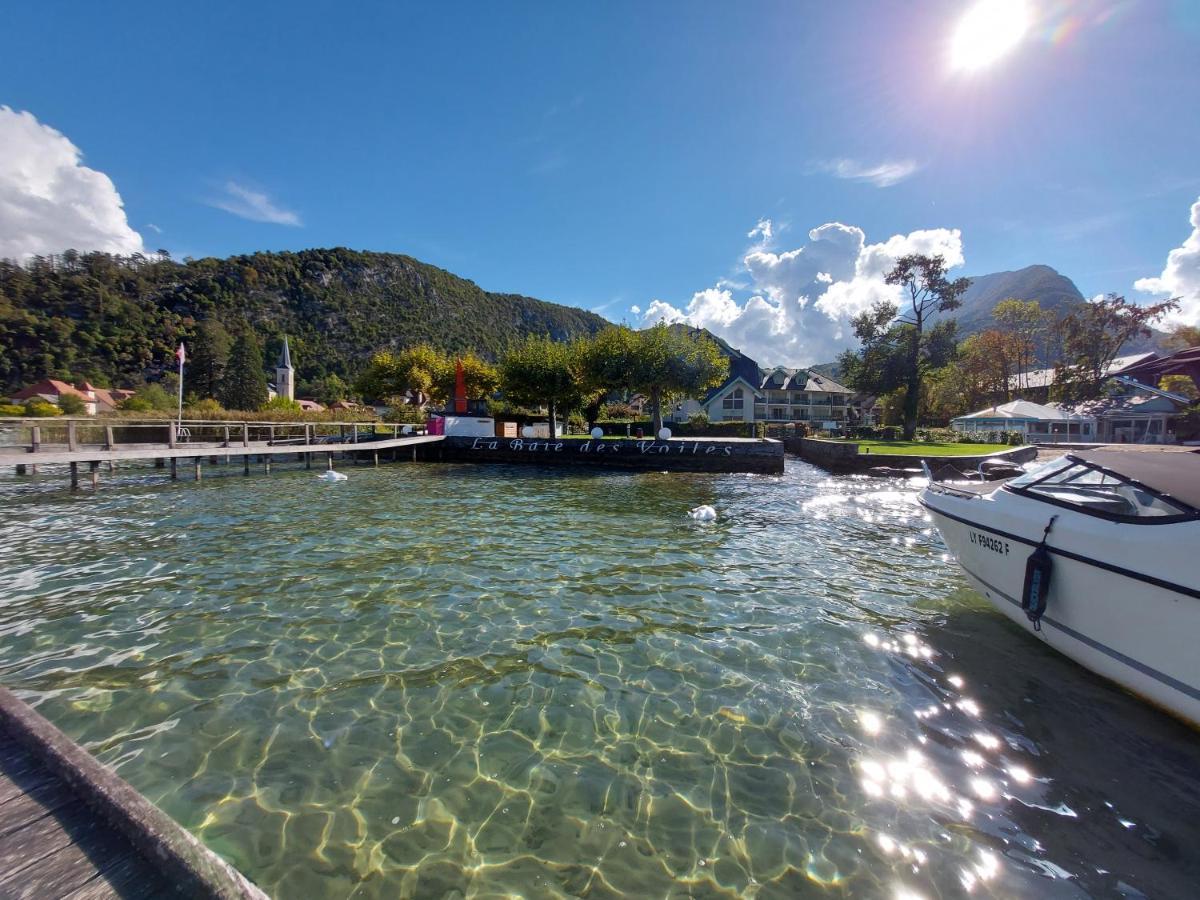 Au Bord Du Lac D'Annecy, Logement Type Loft, Dans Residence Avec Plage Et Ponton Privee دْوا المظهر الخارجي الصورة